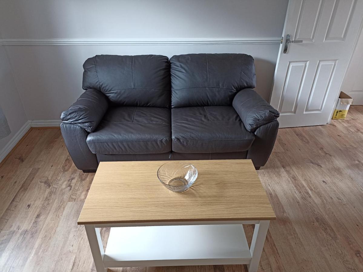 Grant Close Wickford Bagian luar foto